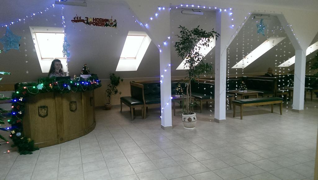 Mini-Hotel Na Pidgradskiy Uzhhorod Ngoại thất bức ảnh