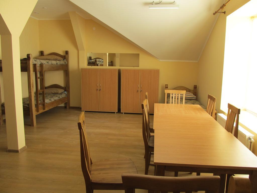 Mini-Hotel Na Pidgradskiy Uzhhorod Phòng bức ảnh