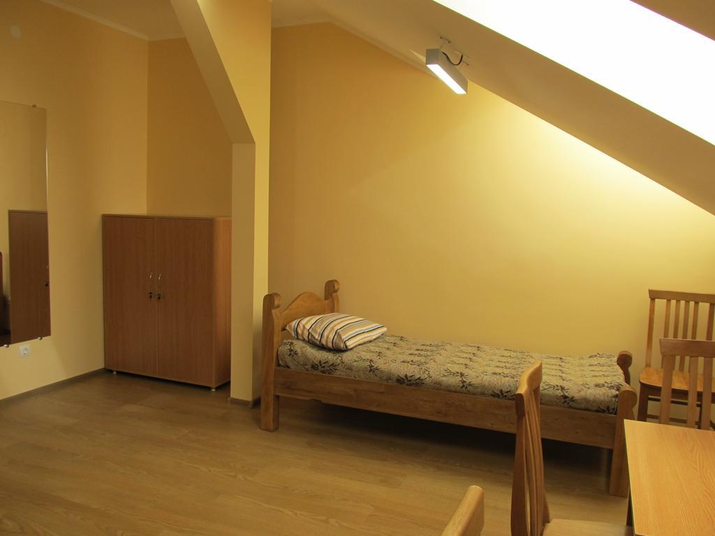 Mini-Hotel Na Pidgradskiy Uzhhorod Phòng bức ảnh
