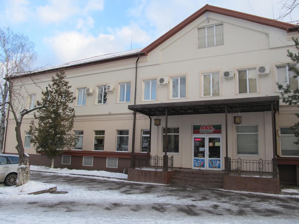 Mini-Hotel Na Pidgradskiy Uzhhorod Ngoại thất bức ảnh